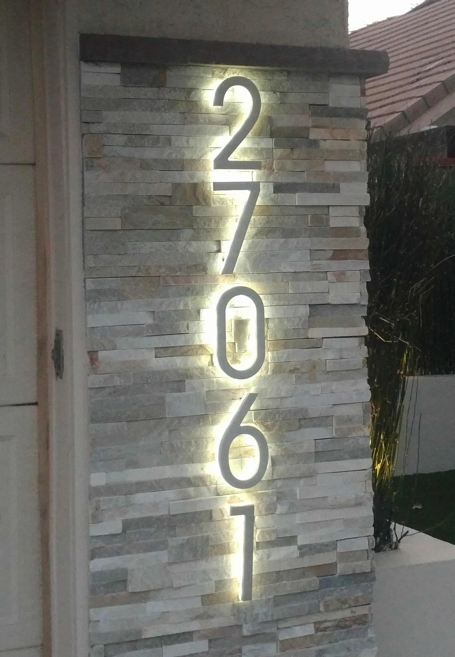 Modern Acrylic 3D Address Numbers with Glowing Edges
